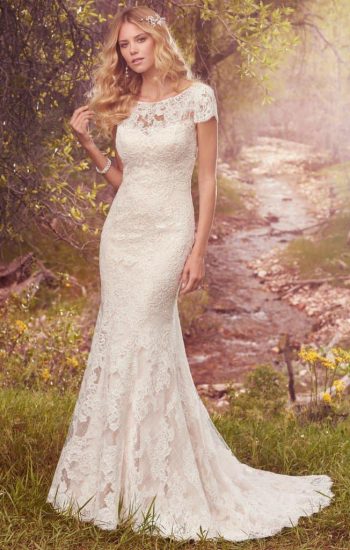 maggie-sottero-fit-and-flare-hudson-light-ivory-2017-6324f0d4899ec_1080x.jpg